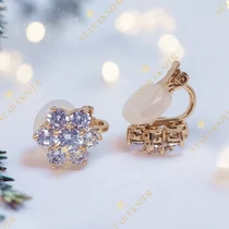 Flower 18K Gold Filled antiallergén klipszes fülbevaló fehér