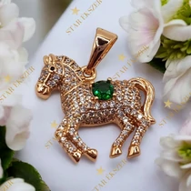 Horse 18K antillergén lovas medál zöld