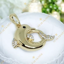 Delfin 14K GF. antillergén medál