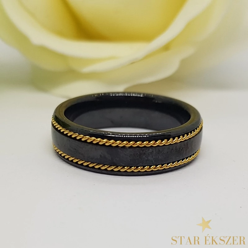 Moroni fekete kerámia karikagyűrű aranyozott 57-es