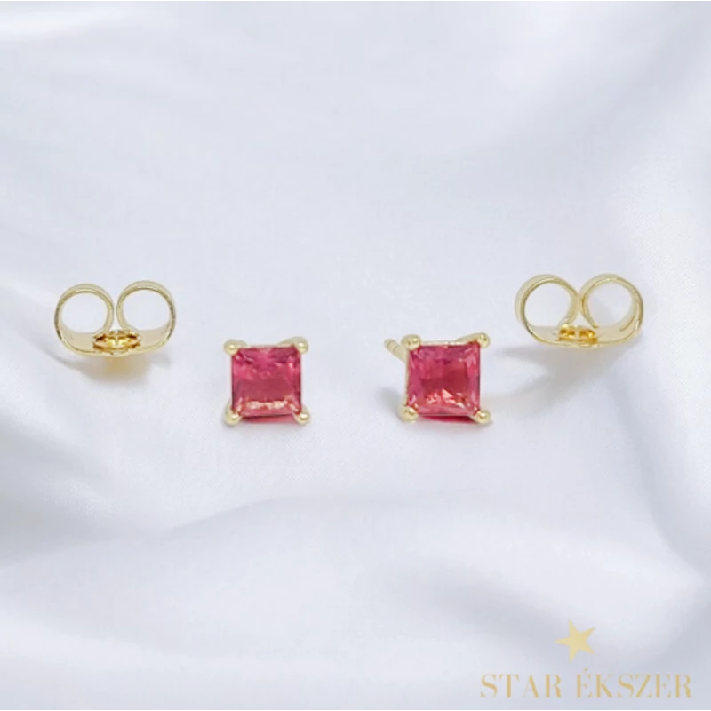 Shaila 14K GF. antiallergén kocka  fülbevaló piros