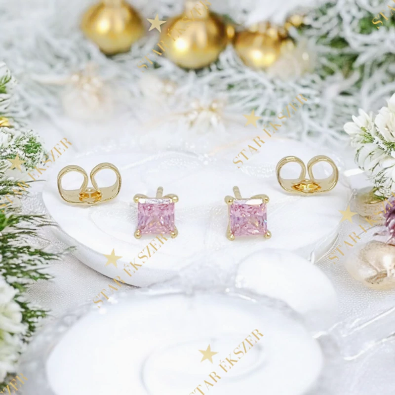 Shaila 14K GF. antiallergén kocka  fülbevaló pink