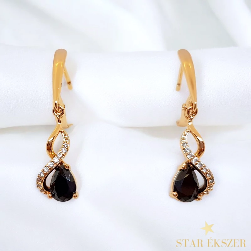 Braga 18K GF. antiallergén köves fülbevaló fekete