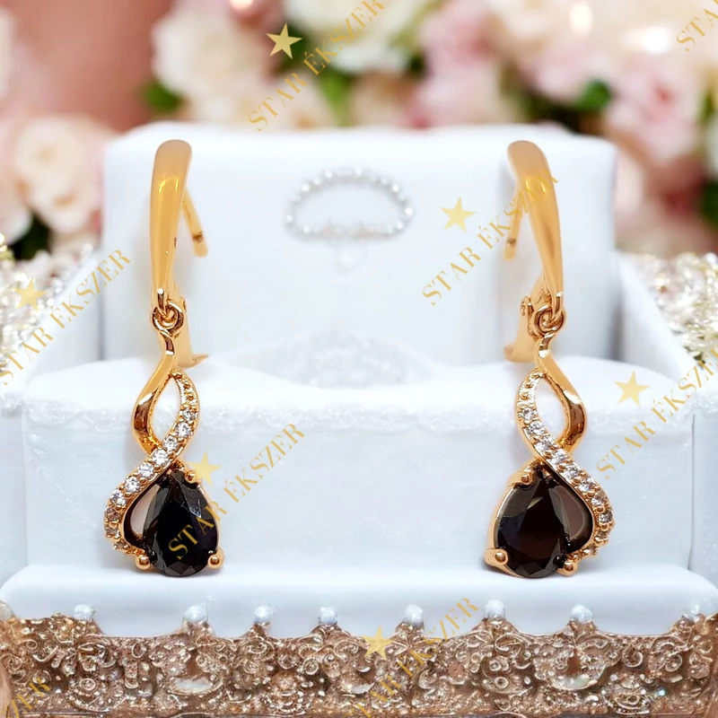 Braga 18K GF. antiallergén köves fülbevaló fekete