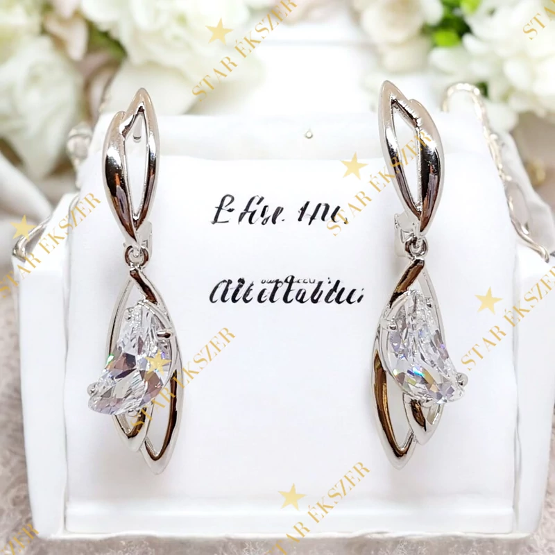 Aveiro White GF. antiallergén köves fülbevaló