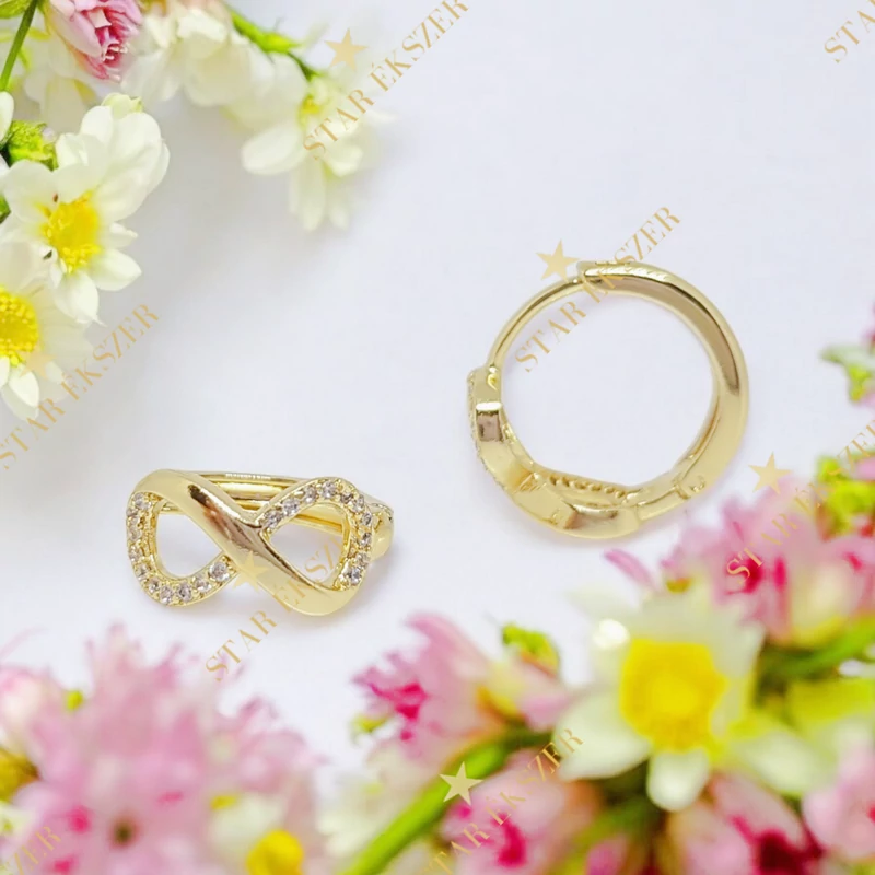 Infinity 14K GF. antiallergén végtelen fülbevaló