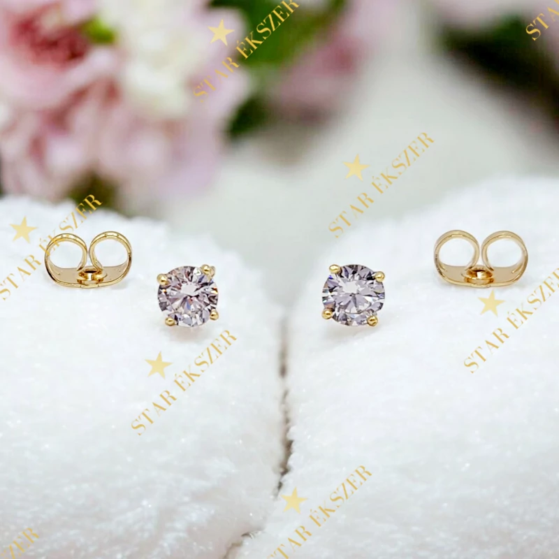 Egy köves 14K antiallergén fülbevaló 5mm